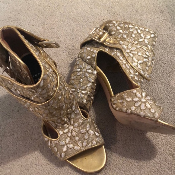 Laurence Dacade Rush Gold Brocade Heels - Picture 6 of 9